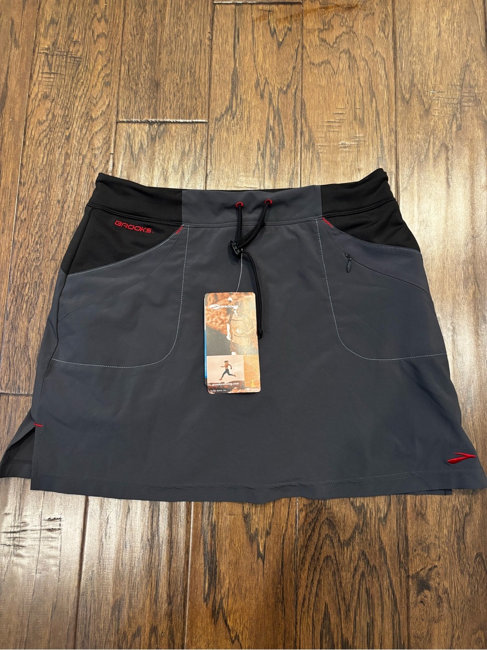 Brooks Motion Running Skort Size Small NWT